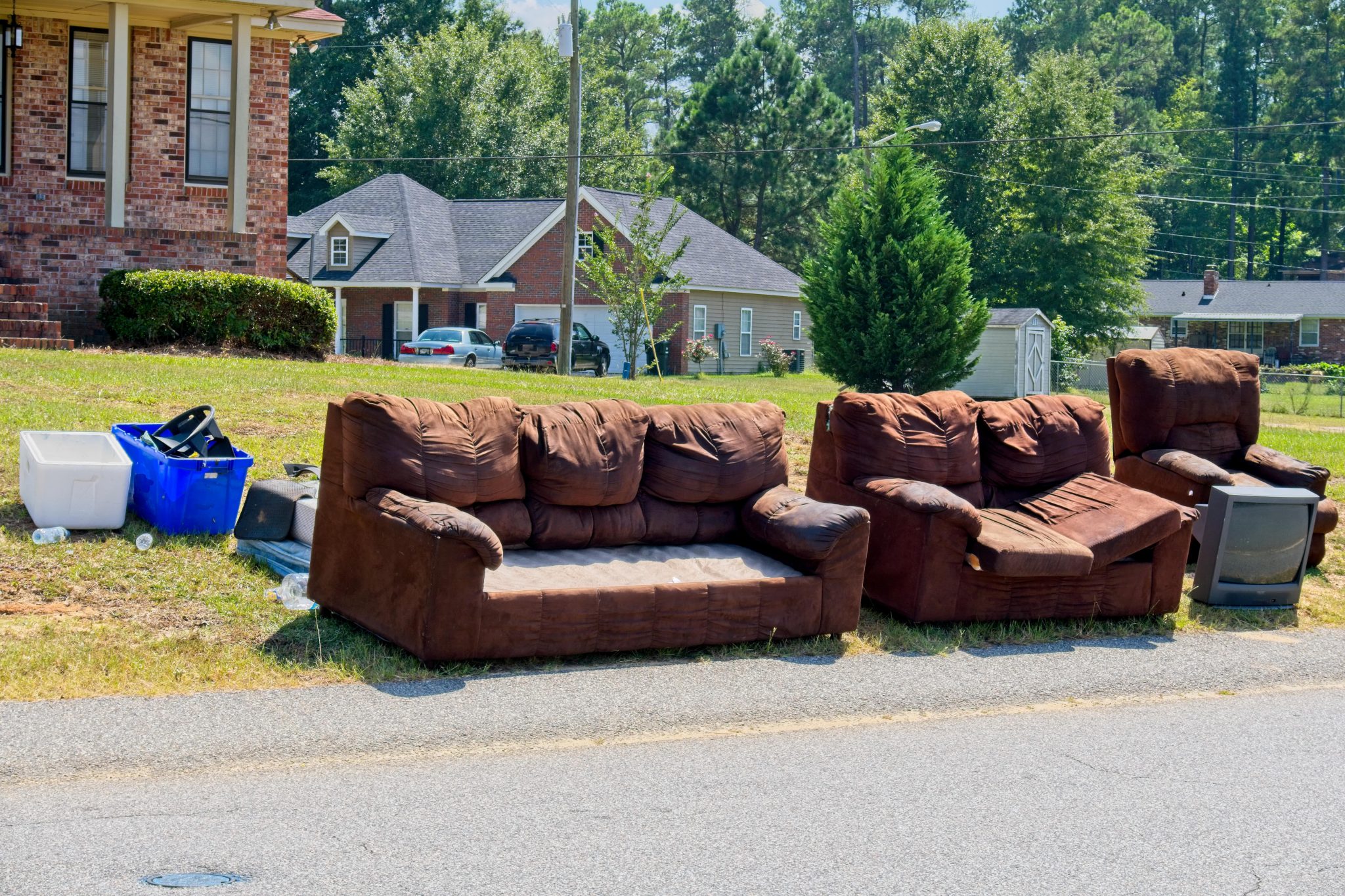 Used Furniture Disposal in Bradenton Pro Junk Dispatch